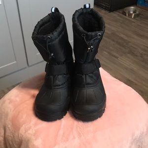 Northside Children’s sz 13 black snow boots